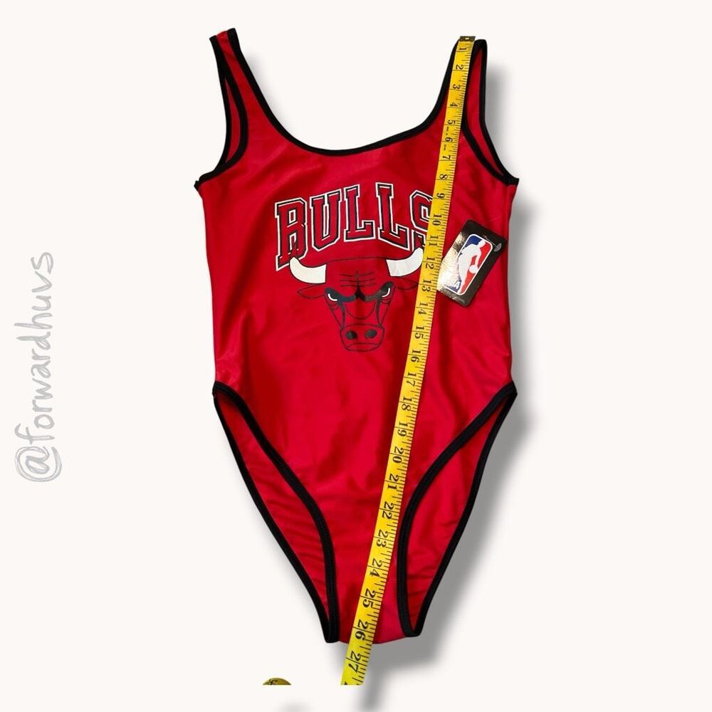 Forever Twentyone x NBA Chicago Bulls Bodysuit Size Medium - Picture 7 of 10
